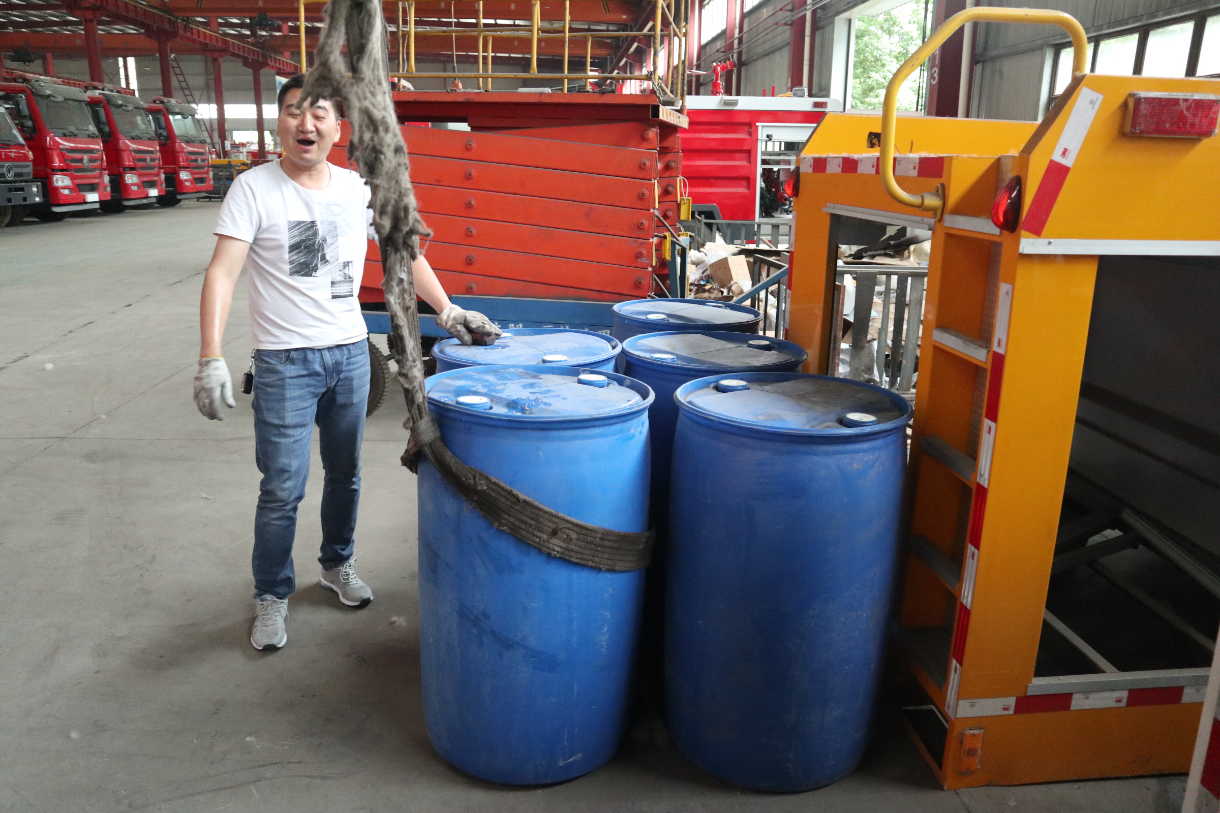 ��ĭ����܇��ĭҺ��μ�ע�����w��